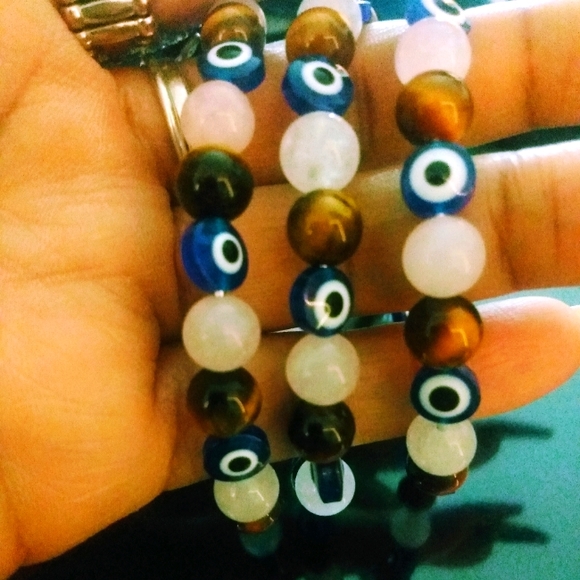 🌛🌝🌜 Coming Soon🌛🌝🌜         "Protection Eye" Infinity Bracelet - Picture 3 of 3